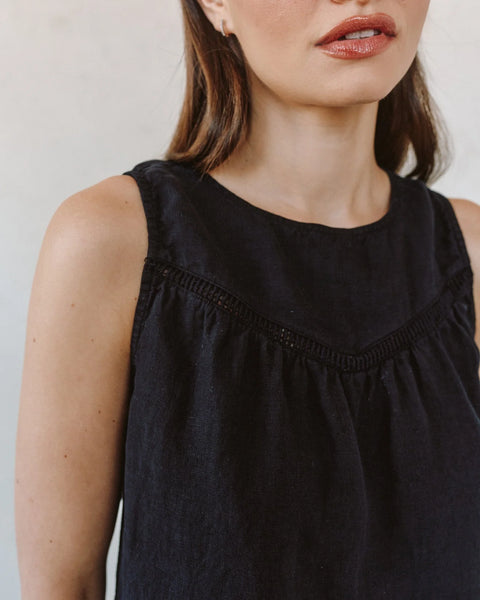 Sleeveless Trimmed Yoke Seam Top - Black