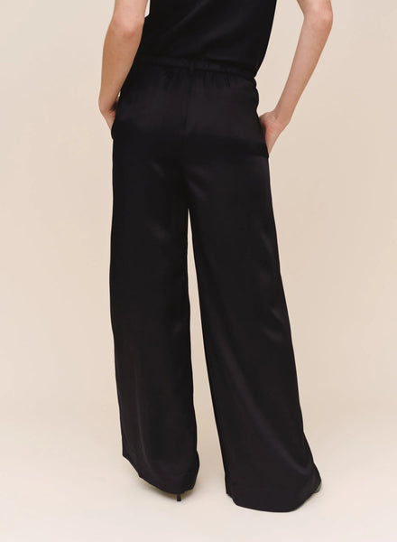 Double Pleat Wide Leg With Elastic Back - Black