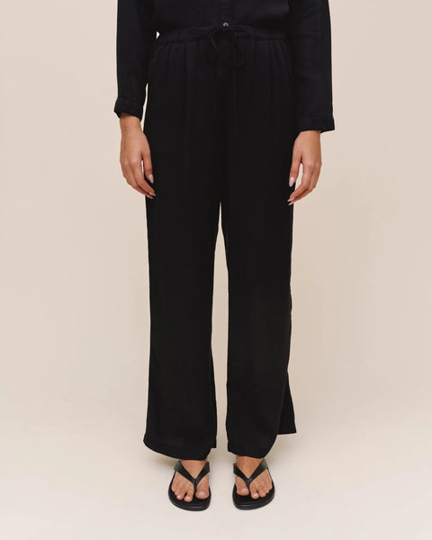 Side Seam Trim Pant - Black