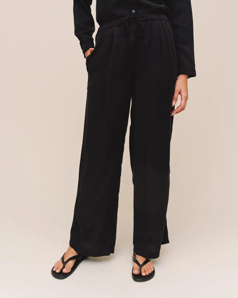 Side Seam Trim Pant - Black
