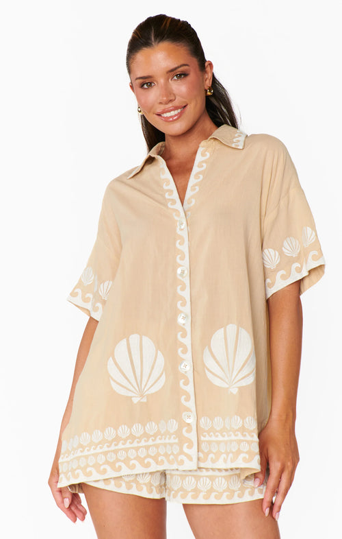 Parker Button Down - Latte Capri Shells